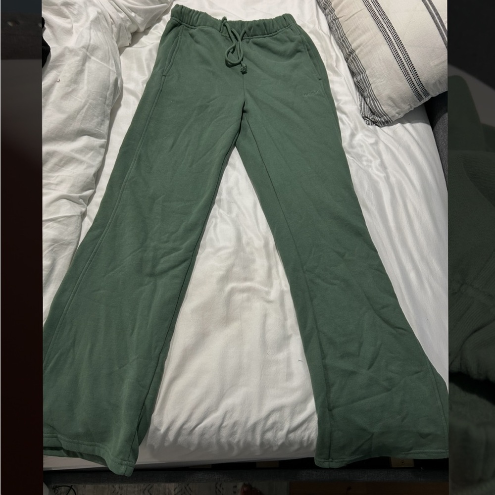 Garage straight leg sweatpants